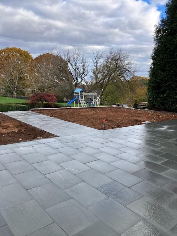 Organixx landscape project: 1520 Briar Hill